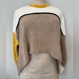 Urban Outfitters Slouchy Colorblock Cropped Oversized Neutral Pullover Sweater S